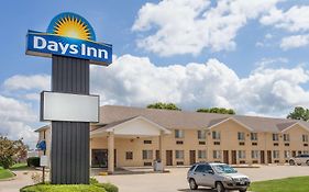 Days Inn Charleston Il